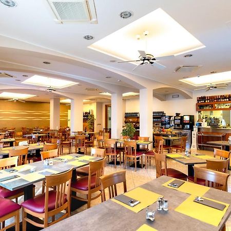 Hotel Angelus Rimini Eksteriør billede