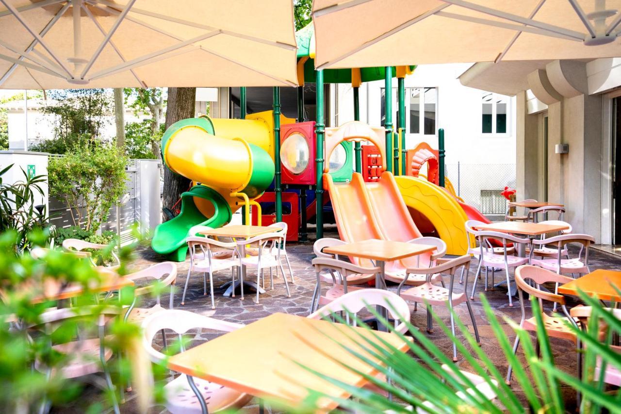 Hotel Angelus Rimini Eksteriør billede