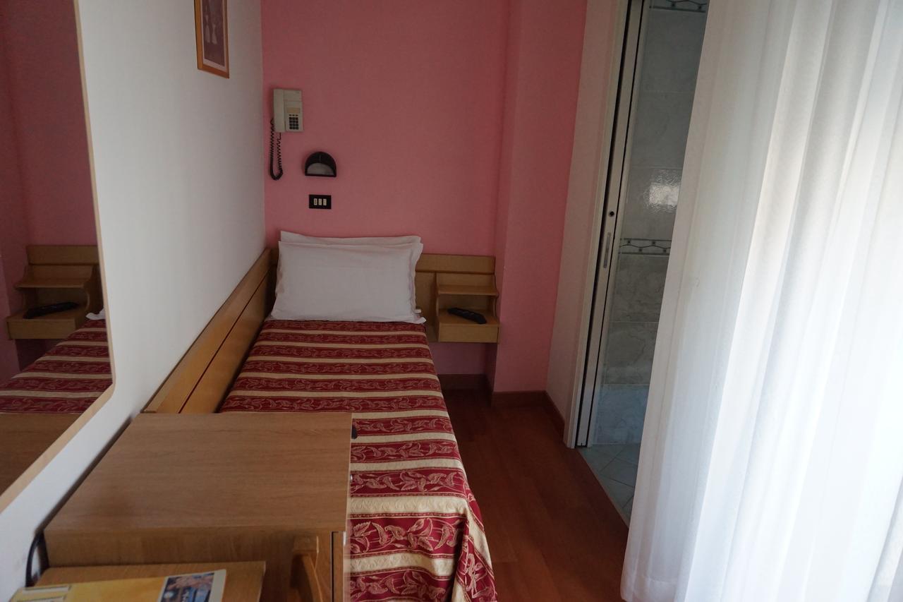 Hotel Angelus Rimini Eksteriør billede